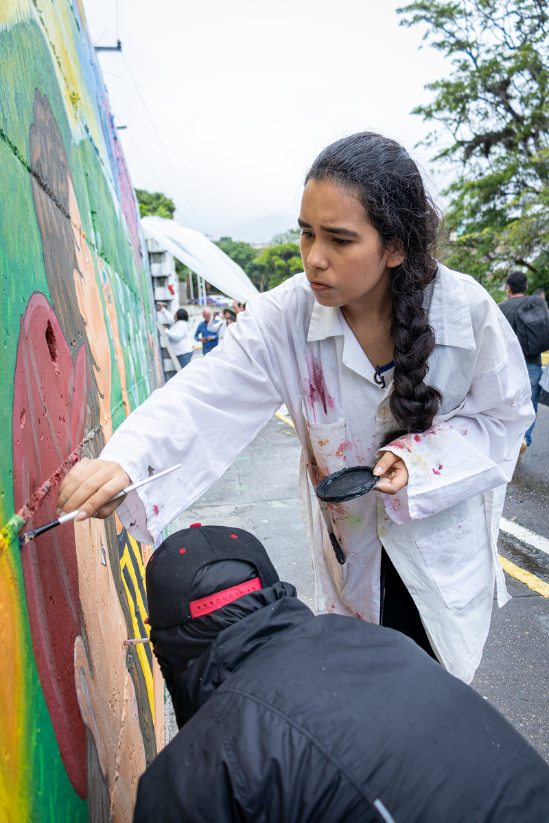 La Paz y la Biodiversidad cobraron vida en un mural colectivo en San Cristóbal