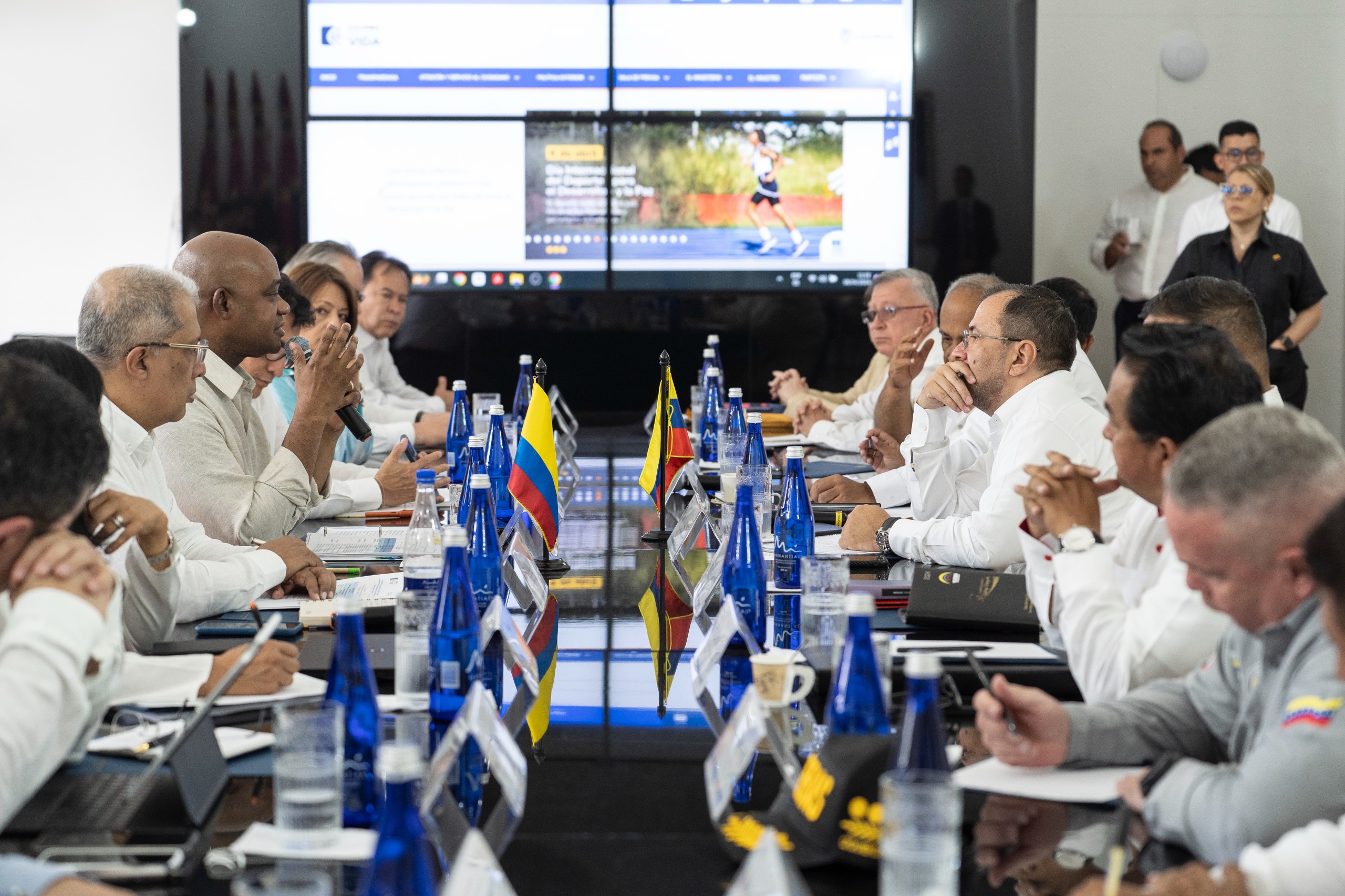 Cancilleres de Colombia y Venezuela revisan logros y avances de la Comisión de Vecindad e Integración