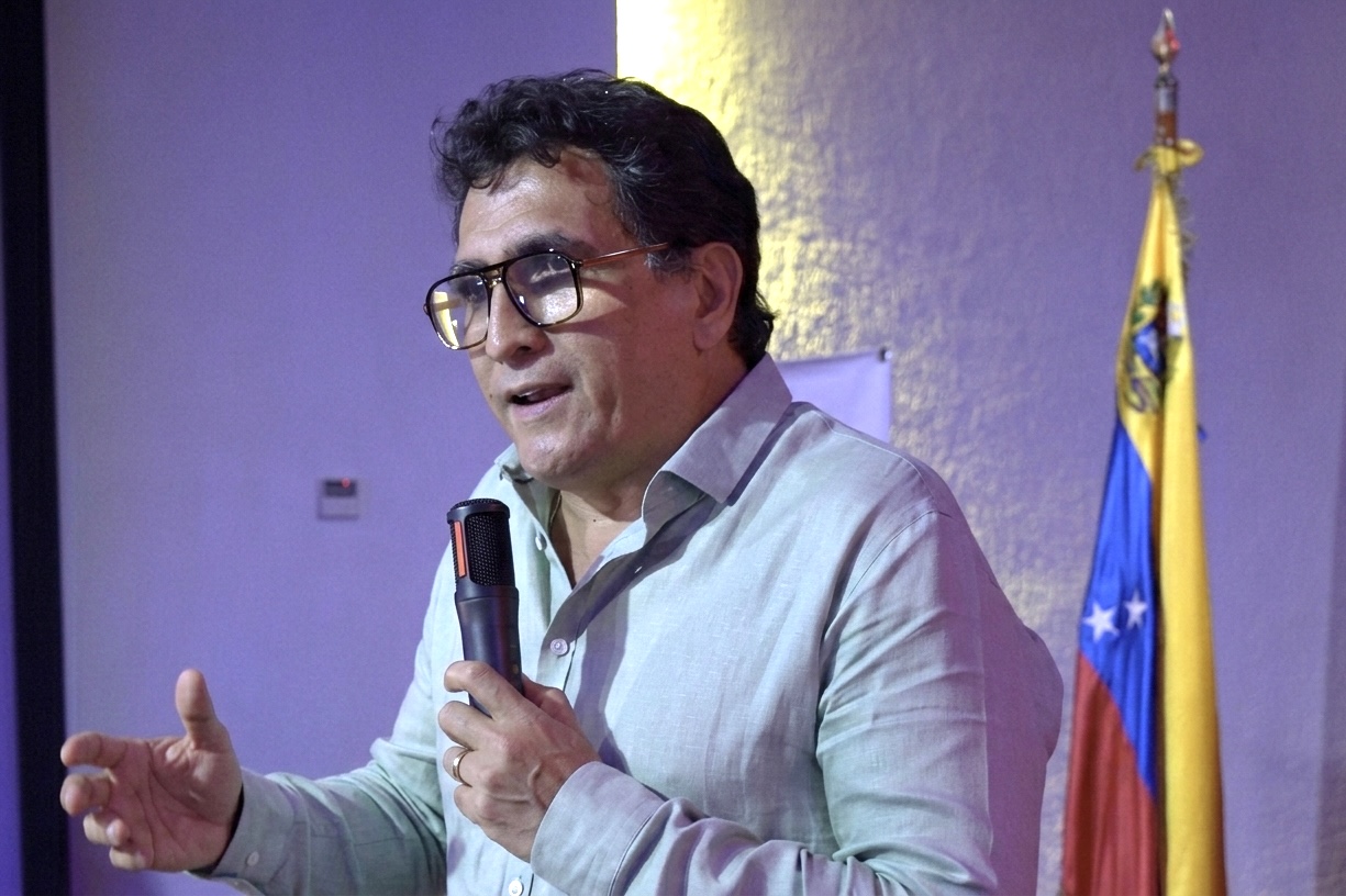 Carnaval de Negros y Blancos de Pasto brilla en Venezuela con teatro lleno y una celebración de hermandad