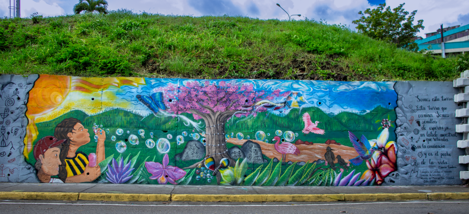 La Paz y la Biodiversidad cobraron vida en un mural colectivo en San Cristóbal