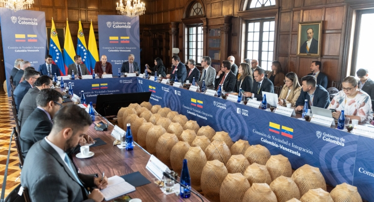 Cancilleres de Colombia y Venezuela instalan comisión de vecindad e integración entre ambos países 